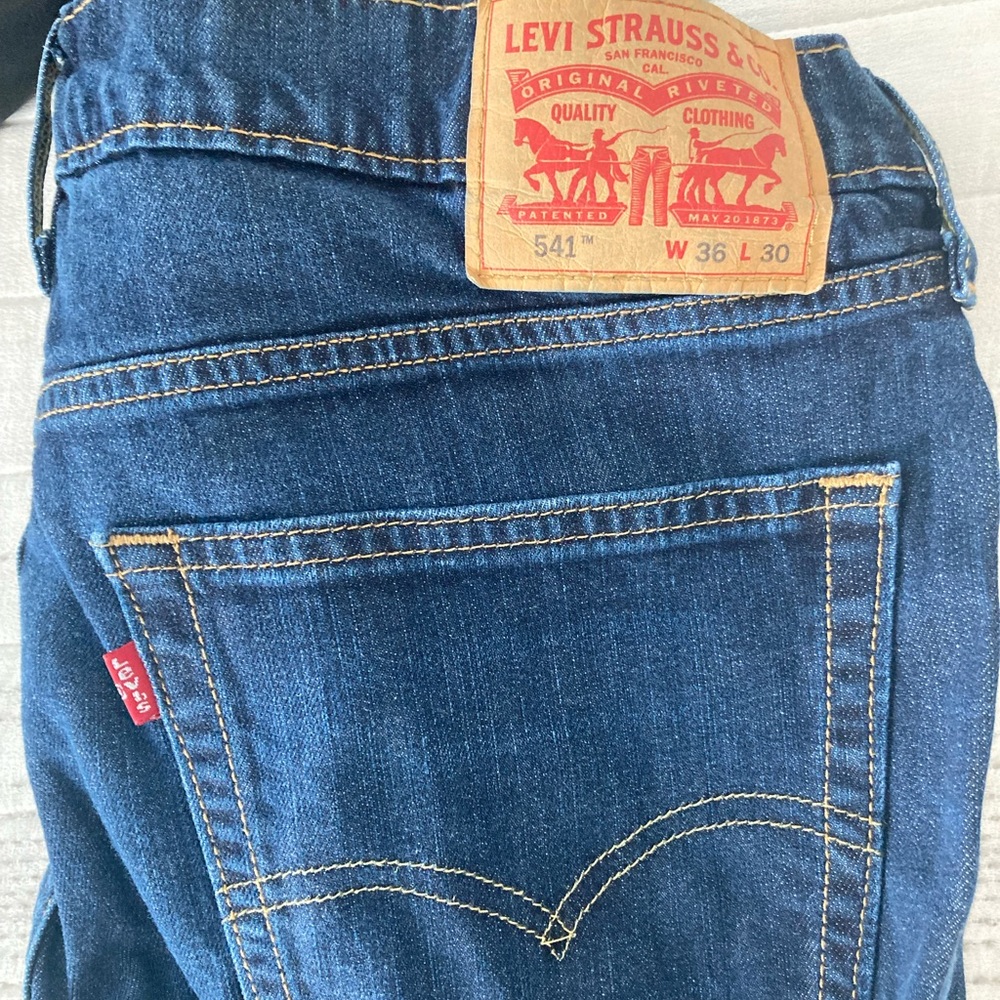 Gently used Levi 541 36x30